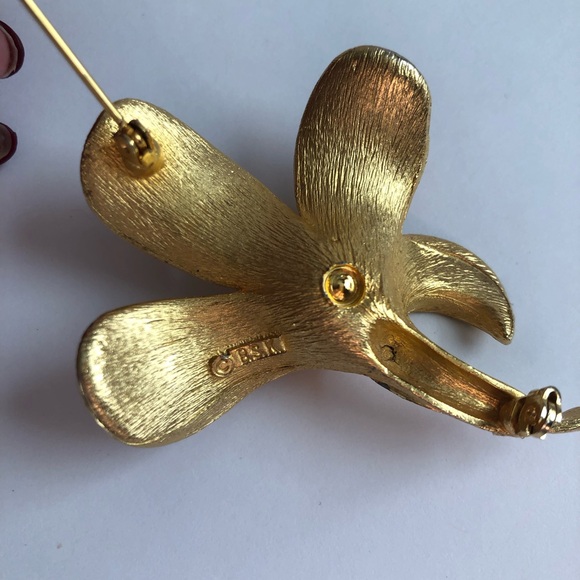 Vintage  brooch BSK Lily flower brushed pin flower - Picture 2 of 4